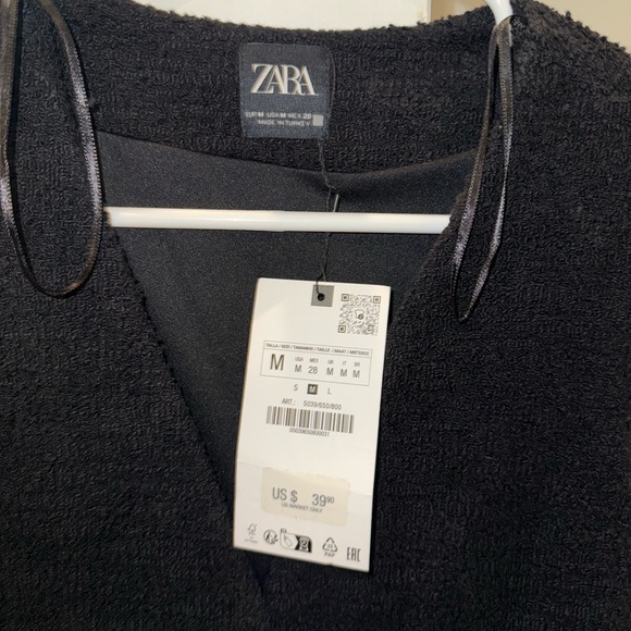 Zara Black Textured Knit Vest - Picture 2 of 6